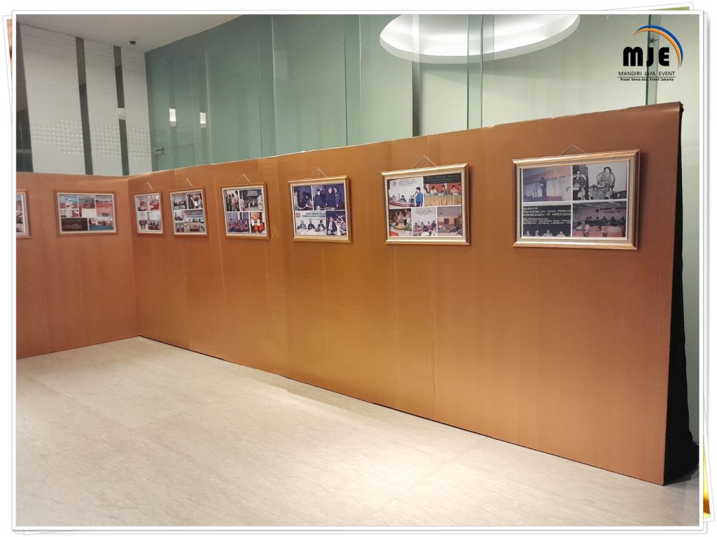 Sewa Papan Backdrop Bingkai Foto Terbaru Di Jakarta 